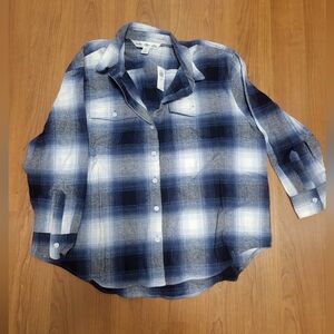 Women's Blue and White Plaid Button Down Boyfriend Shirt